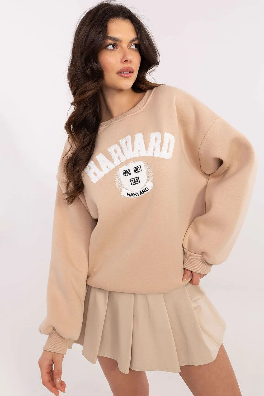 Sweatshirt universitaire femme Harvard style préppy longues manches beige mode casual prix usine