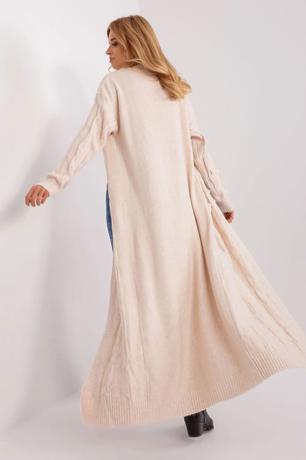 Cardigan long maille femme manches longues style casual-chic beige poches côtelées cocooning mode automne hiver
