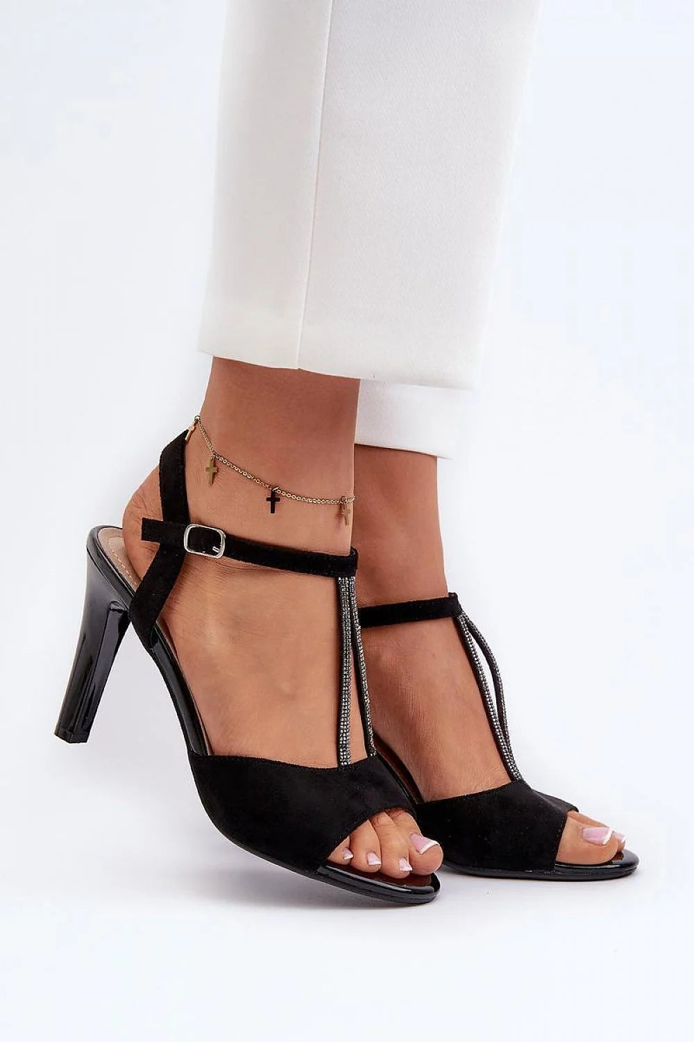 Sandales à talons stiletto élégantes en suédine noire pour femmes, bride T métallique, confortable, soirée, mode