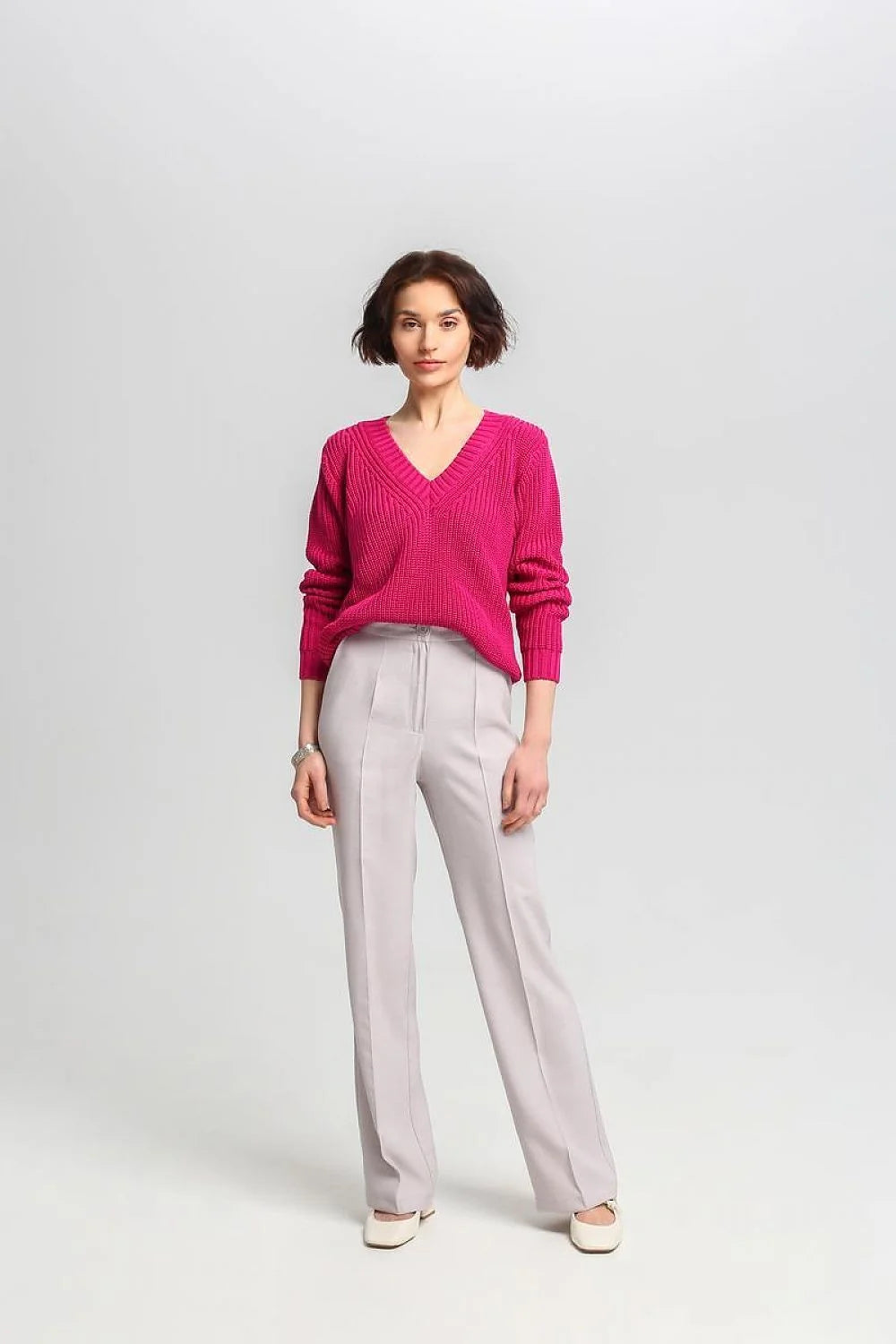 Pull femme MKM en coton 100% maille côtelée encolure V profonde coupe décontractée fabrication artisanale Pologne