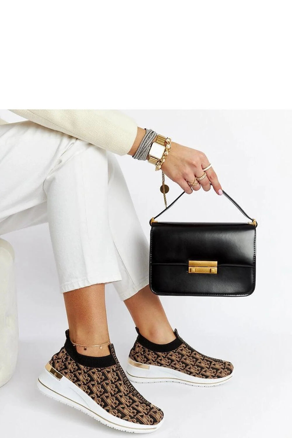 Baskets Solea sneakers femme slipon maille jacquard marron noir monogramme semelle plateforme blanche talon compensé doré stretch respirante amortissante