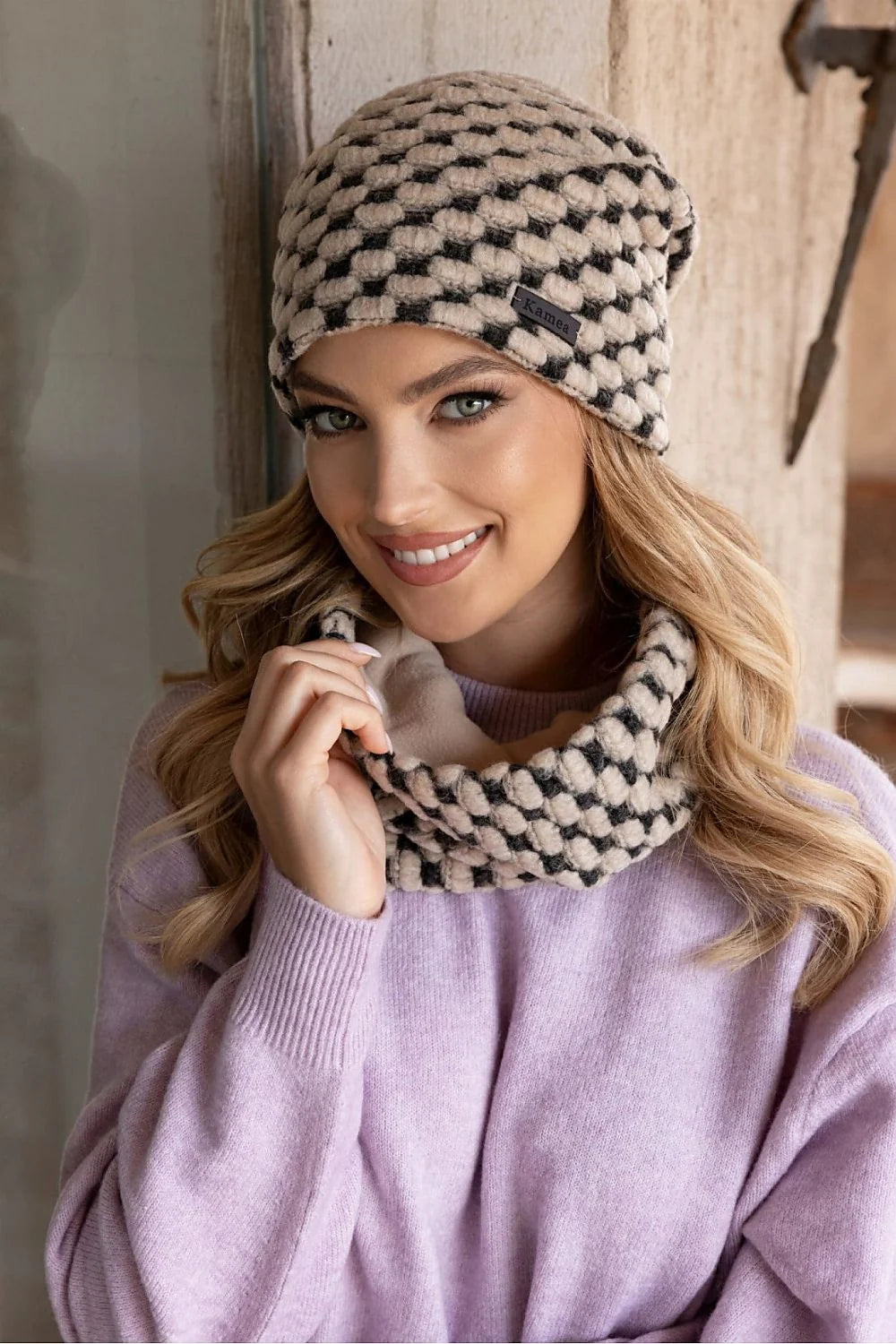Ensemble Kamea Hiver Femme, Bonnet Snood Tricoté Géométrique, Laine Acrylique, coupe Slouchy, Beige Noir, Finitions Élégantes
