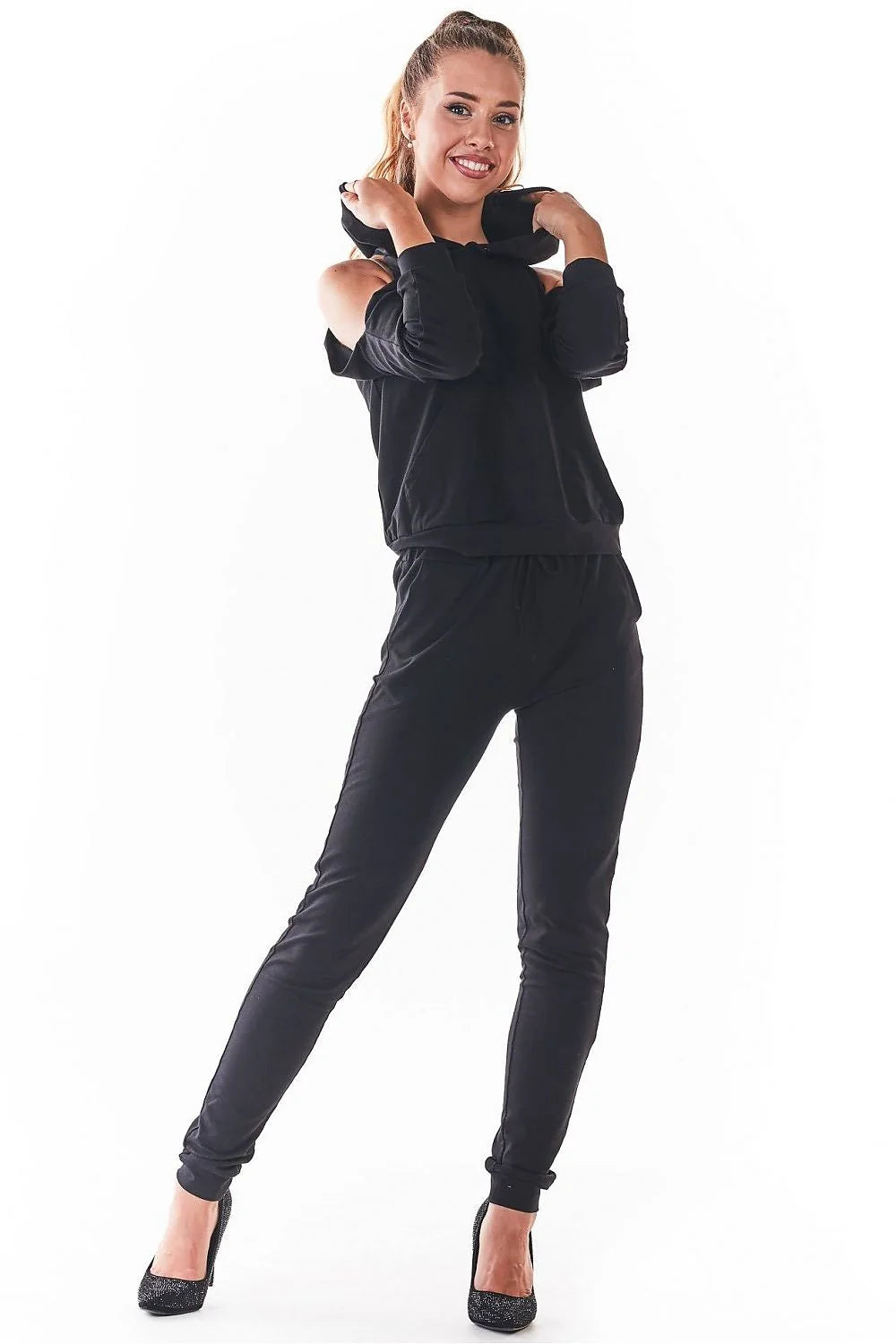 Ensemble jogging femme coton style décontracté chic confortable capuche poches ajusté maison ville
