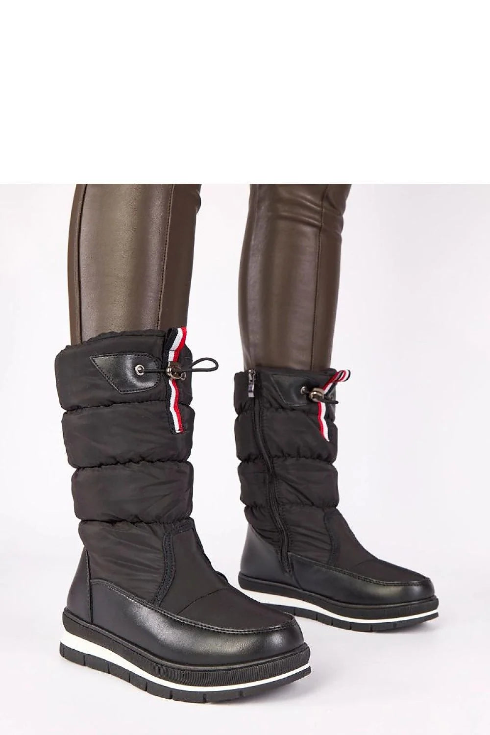 bottes neige noires talon bas cordon serrage mi mollet tige matelassée tissu technique simili cuir semelle crantee antiderapante