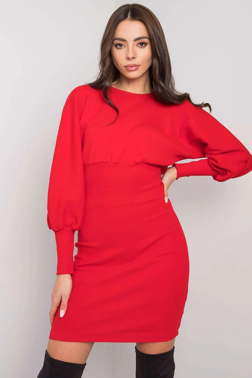 robe ajustée femme manches ballon longues poignets resserrés col rond mini genou rouge vif côtelée extensible coton élasthanne Rue Paris