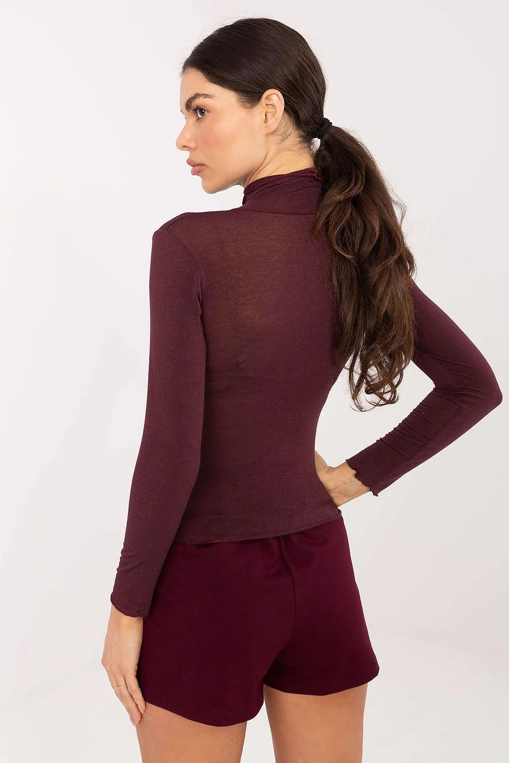 chemisier femme col roulé slim manches longues ajustée maille fine extensible cachemire viscose élasthanne nylon bordeaux semi transparent