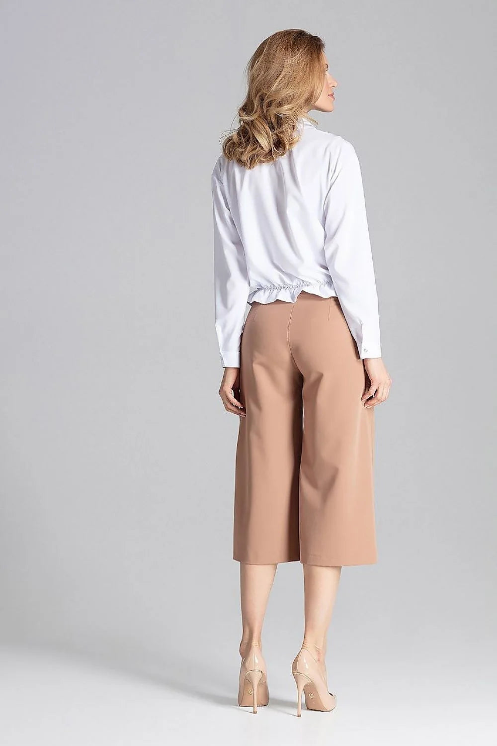 Pantalon jaune vif femme en tissu lisse élégant moderne taille haute coupe évasée chic