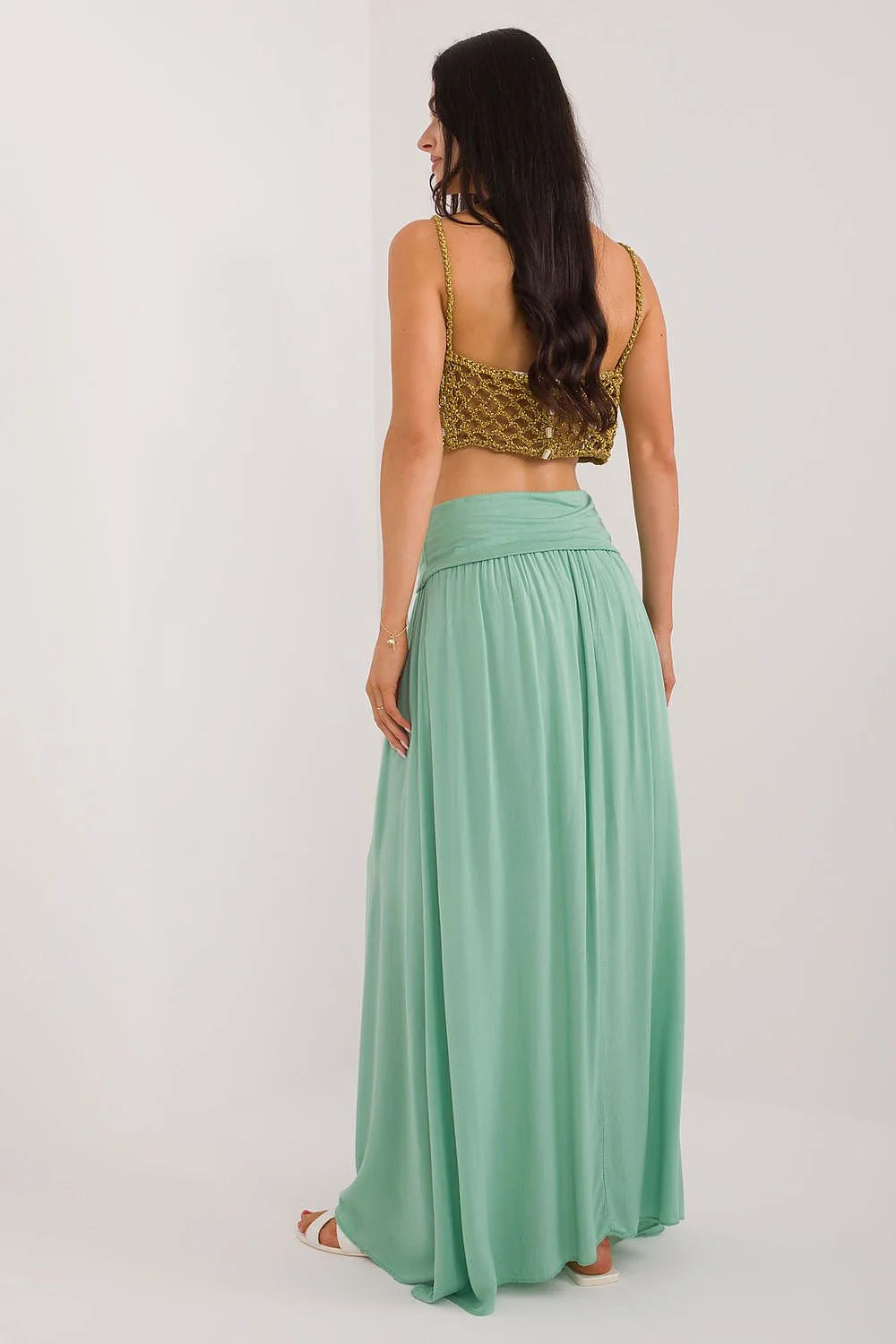 Jupe longue Och Bella deux pièces crop-top doré motifs brodés jupe vert pastel bohème chic femme été soirée