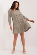 Robe de jour Sublevel féminine décontractée été 2023 manches trois-quarts col classique beige taupe matière légère ruffles