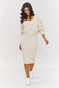Ensemble Makadamia pour femme, sweat à capuche V-neck, jupe mi-mollet, matériau côtelé, couleur beige clair, coupe ajustée, finitions soignées, style décontracté élégant