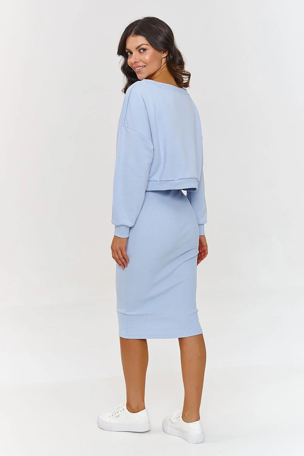 Ensemble deux pièces Makadamia bleu pastel top col V manches longues jupe midi femme mode casual