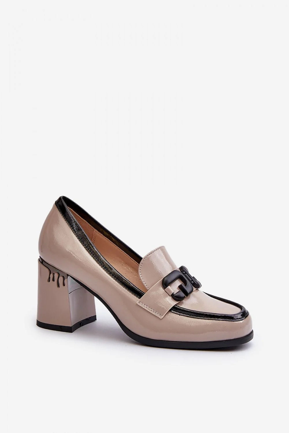 Chaussures basses à talons step in style mocassins élégants cuir écologique beige noir femmes coupe classique occasion多种