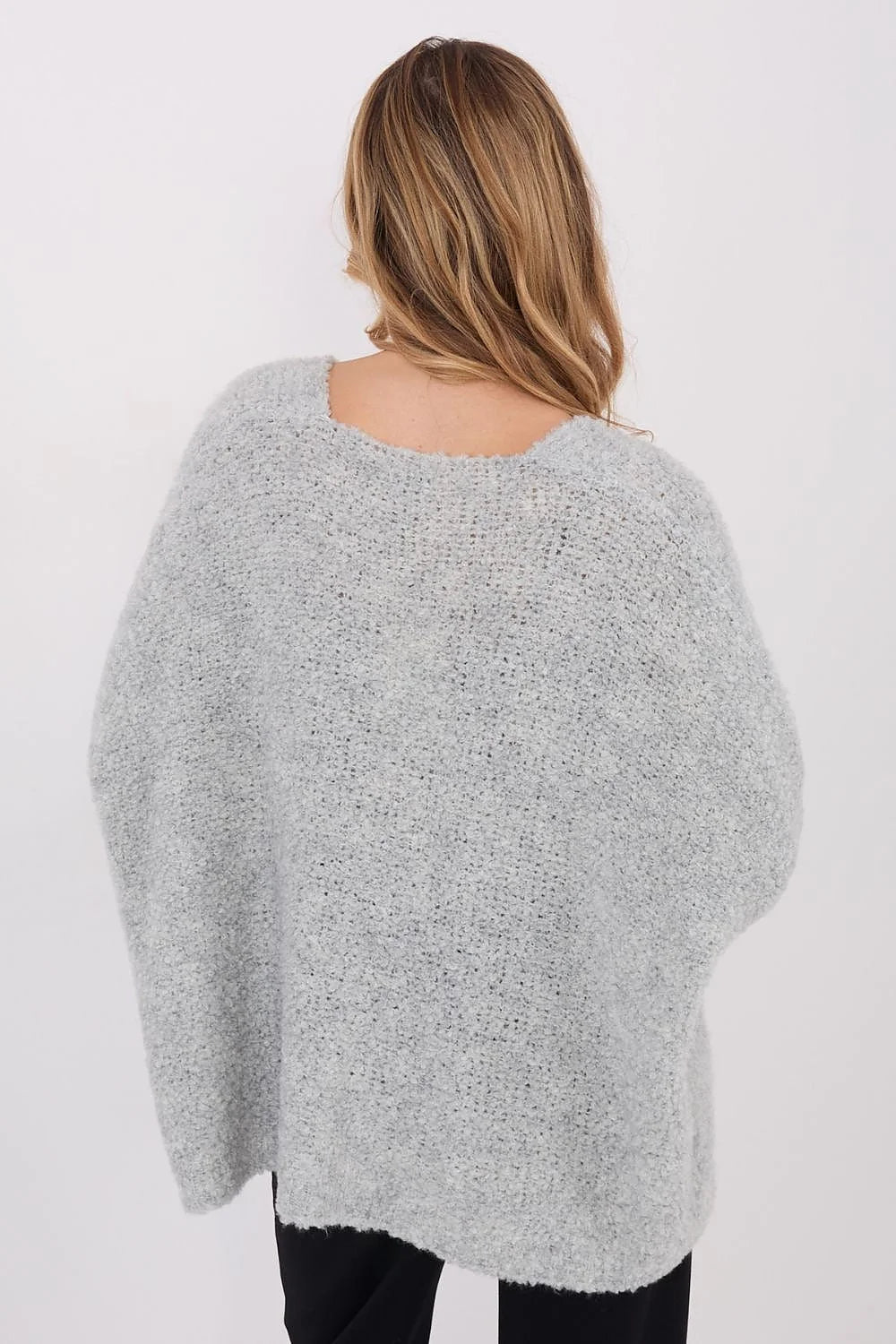cardigan femme oversize maille bouclette gris col V profond boutons gros effet bois coupe loose manches longues pelucheuse