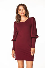 Robe tricotée coton polyester couleur bordeaux coupe droite ajustée manches longues volants encolure ronde style moderne occasionnels femme