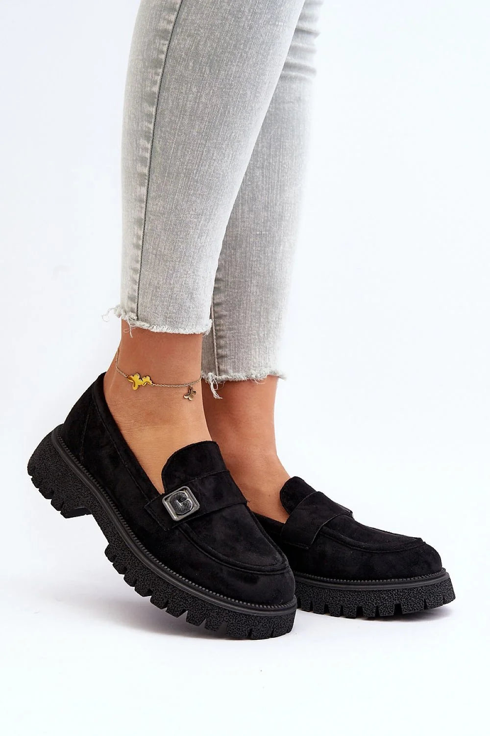 Mocassins élégants mode femmes design contemporain cuir suédé écologique talon bas confortable polyvalent occasion quotidienne