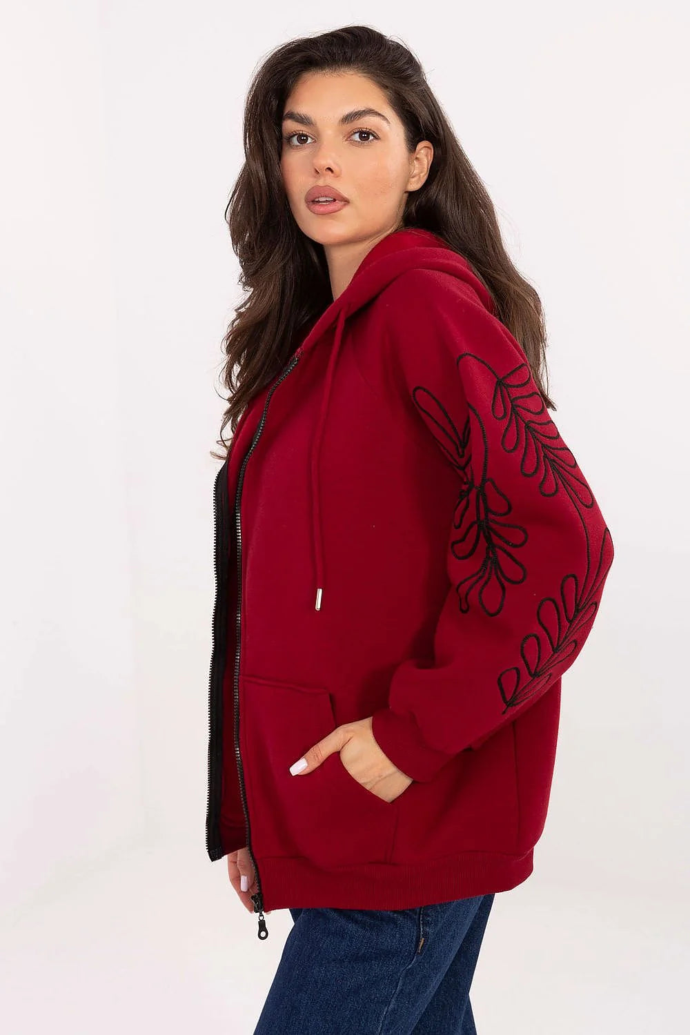 hoodie femme oversize zippé bordeaux molleton épais capuche cordon poches kangourou manches longues broderies florales rembourré