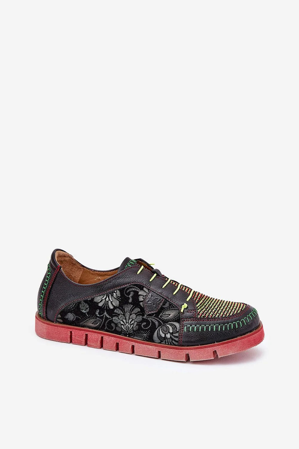 sneakers basses femme cuir noir embossé floral brodé mesh vert fluo lacets néon bout rond semelle crantée rouge confort