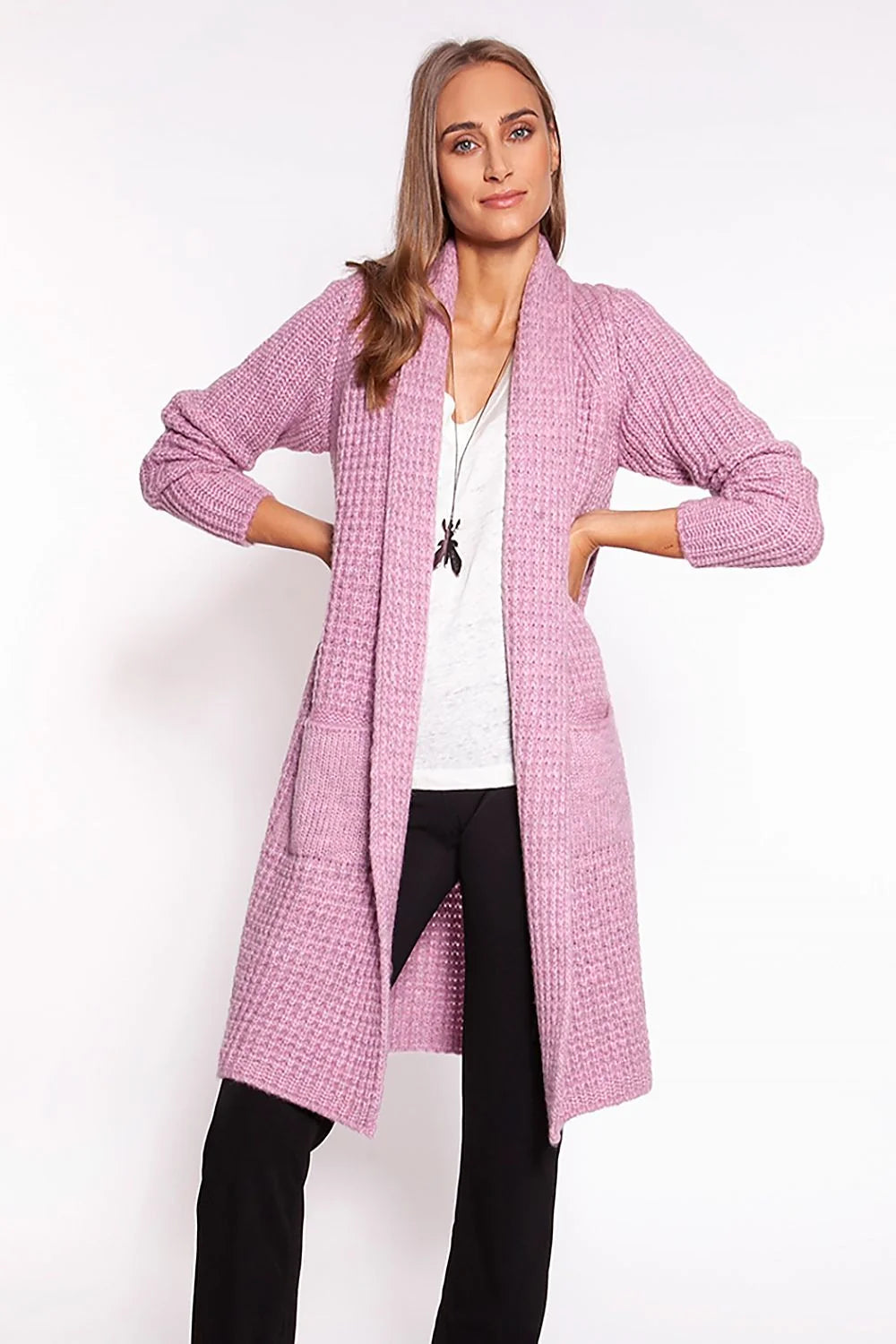 cardigan femme beige clair long col châle gaufrée laine acrylique cocooning manches bouffantes poches plaquées coupe mi cuisse