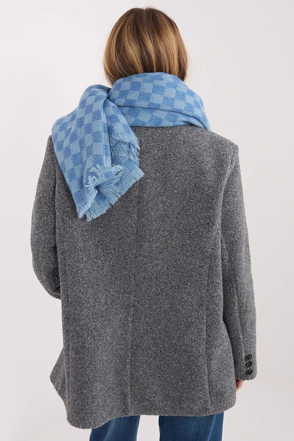 écharpe châle oversize plaid carreaux bleu clair bleu moyen grand rectangulaire enveloppant bords effrangés maille épaisse douce viscose laine mélangée