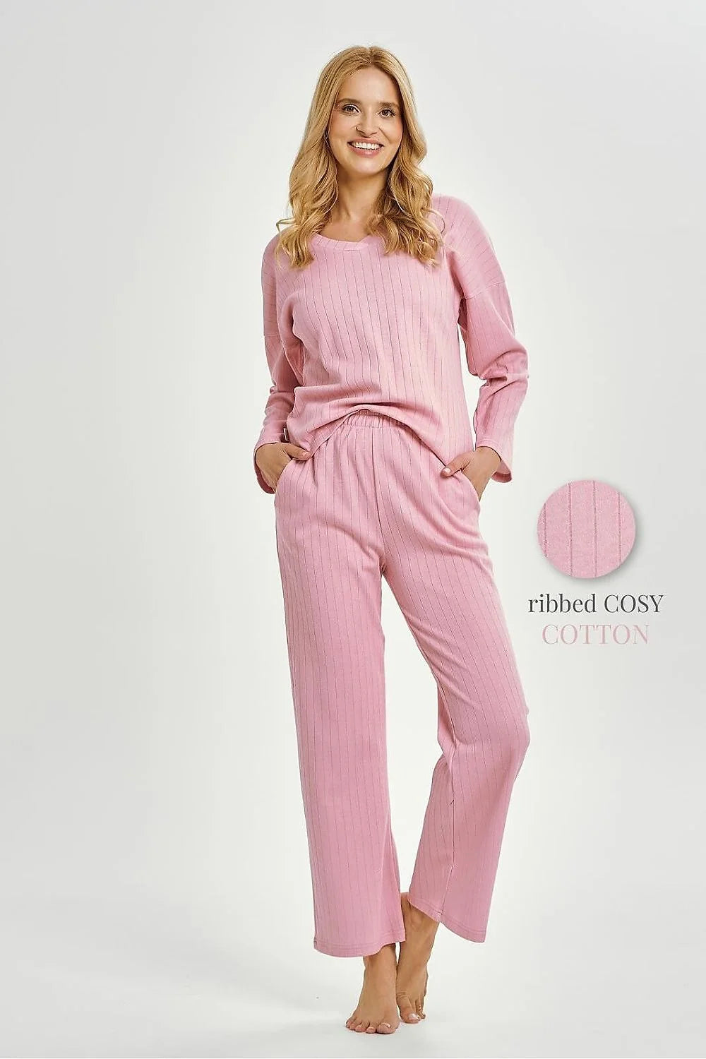 pyjama femme coton côtelé rose ensemble pièces haut manches longues décolleté V pantalon taille élastique poches coupe ample cosy doux