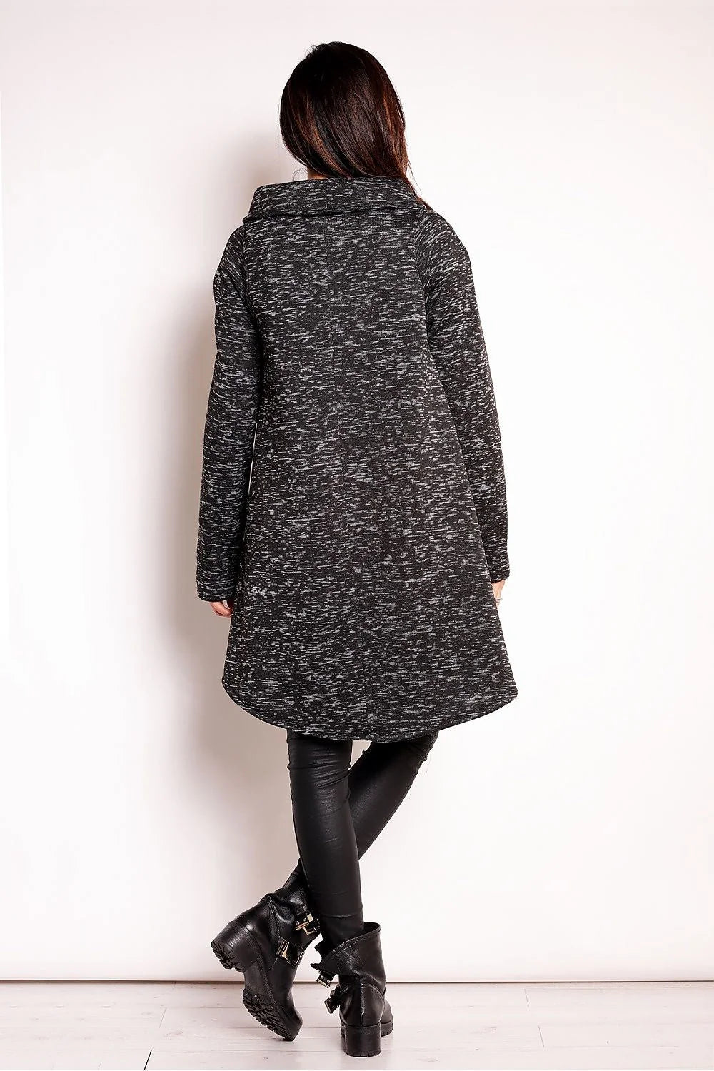 Manteau laine élégance moderne confort coupe ample décontracté sophistiqué automne hiver mode femme chic