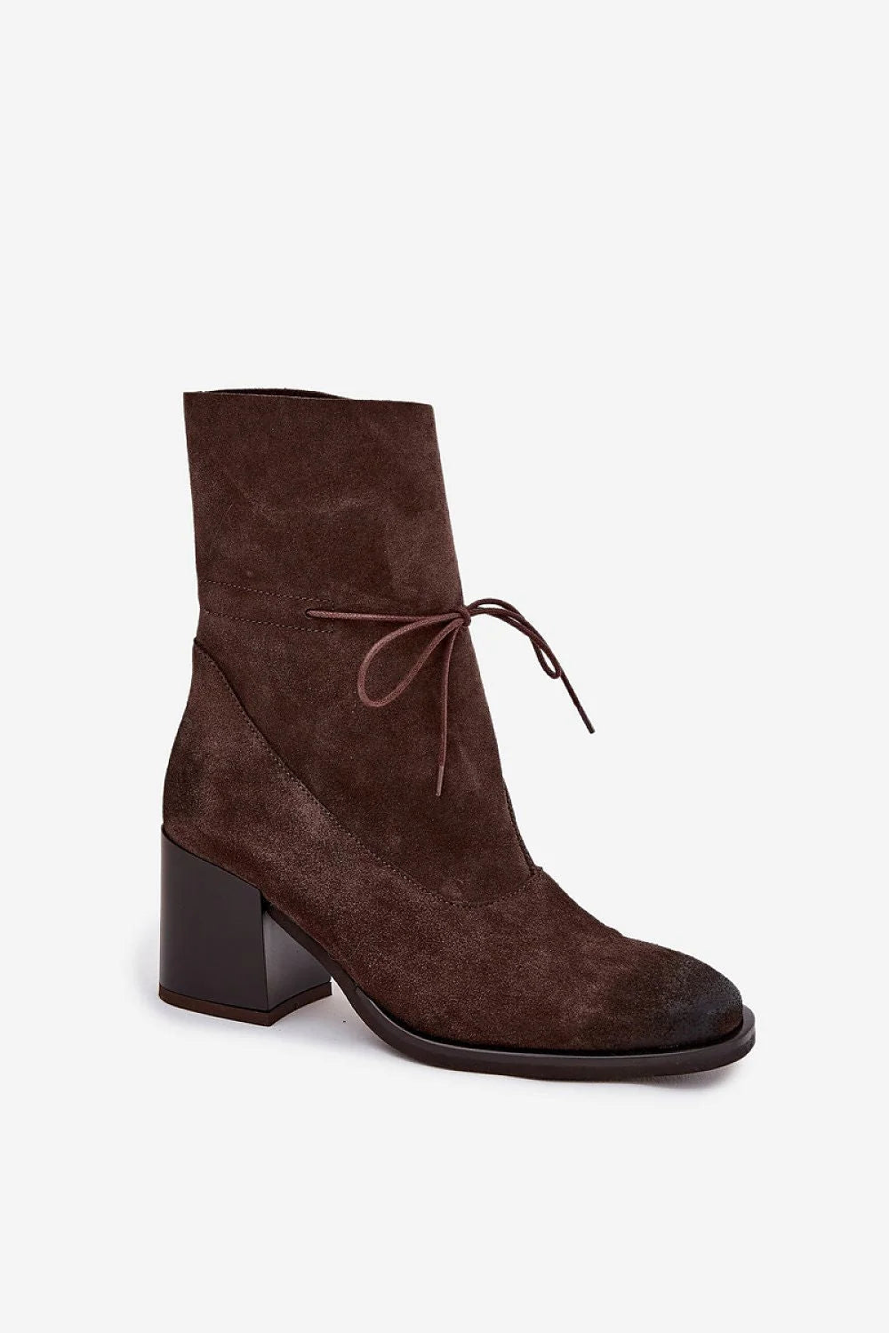 bottines femme daim naturel marron foncé tige cheville froncée lacet décoratif noué bout pointu talon colonne
