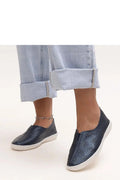 Mocassins femmes élégants bleu marine perforé floral cuir souple semelle caoutchouc blanche style casual chic