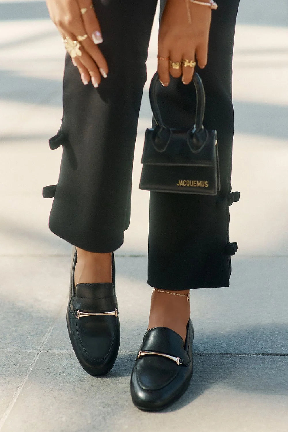mocassins femme cuir noir naturel maciejka mors métallique doré bout rond semelle plate Plantair confort ergonomique couture finition élégance intemporel