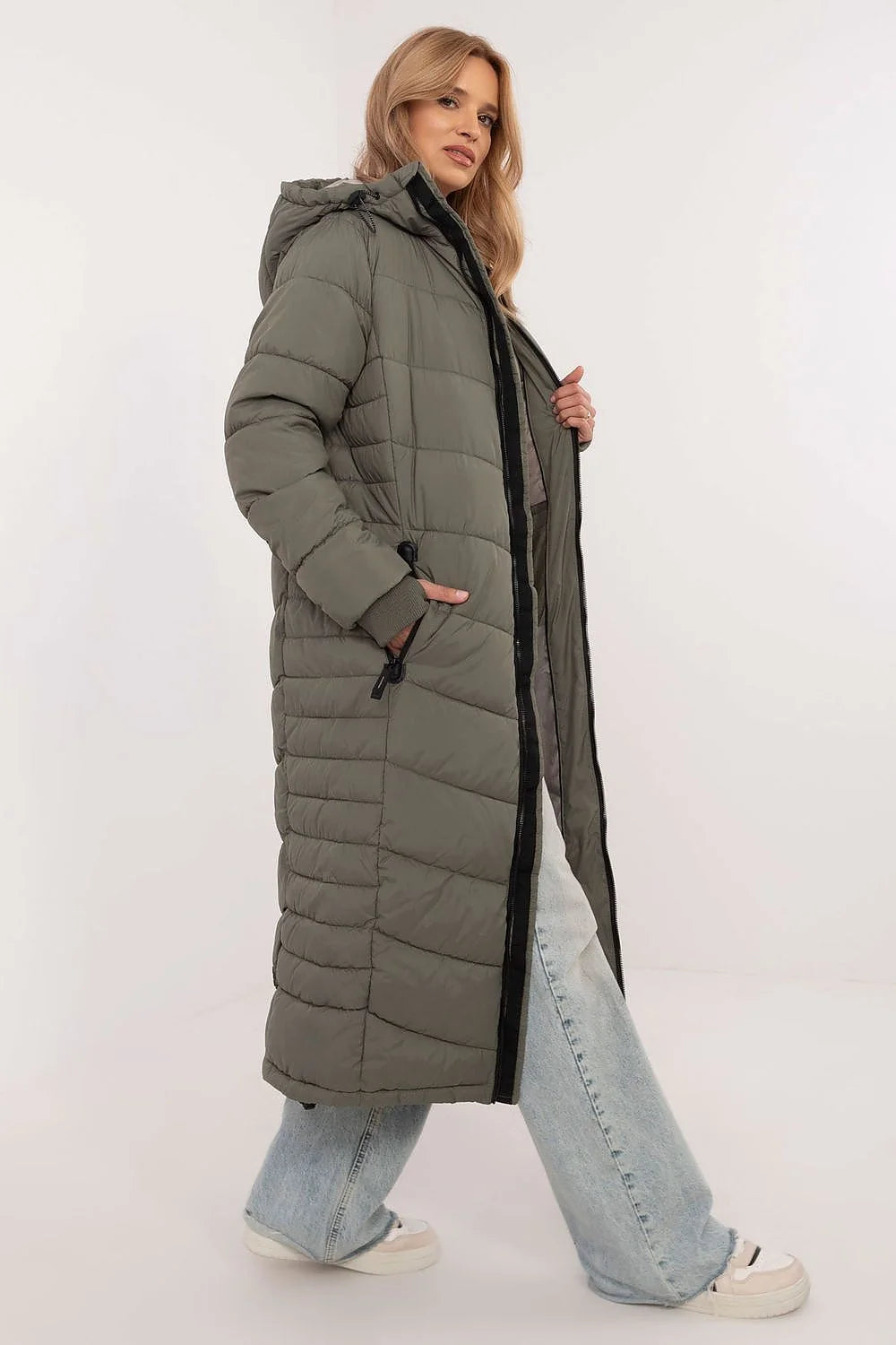 Veste longue pour femme en polyester doux vert kaki style doudoune hiver 2023 coupe ample matelassée capuche intégrée poches latérales