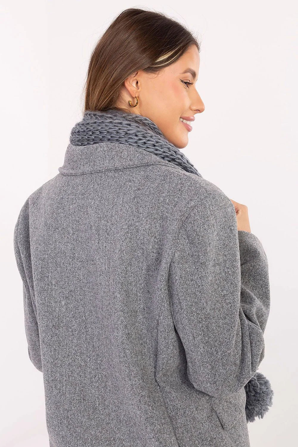 écharpe femme hiver maille tricotée épaisse moelleuse gris anthracite longue généreuse chaleur pompons ronds douce acrylique