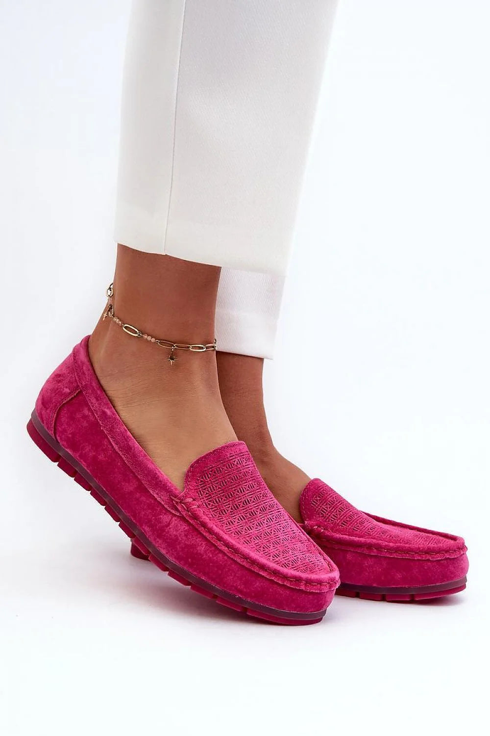 Mocassins S.Barski Femme Élégance Moderne en Cuir Suédé Rose Fuchsia Design Géométrique Finitions Artisanales Confort Journée Entière Occasions Spéciales
