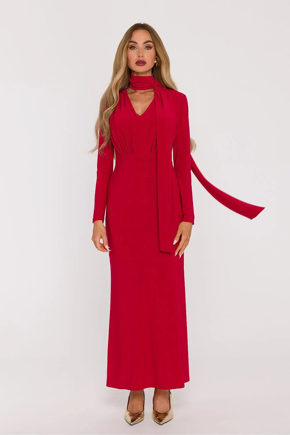 robe longue soirée maxi élégante féminine rouge vif col V manches longues ajustées tissu fluide fronces taille marquée ceinture séparée