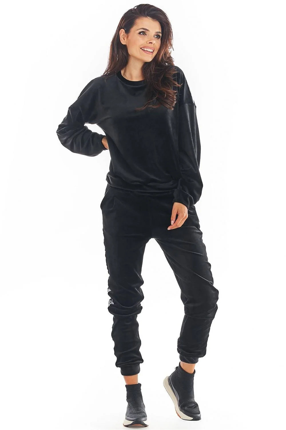 Sweatshirt femme velours bordeaux casual-chic confortable manches longues col rond mode automne élégance