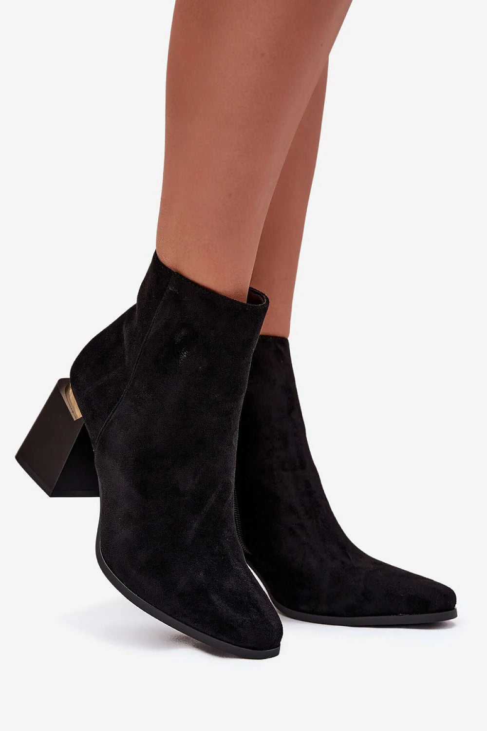 bottines cheville femme suède noir effilée bout pointu talon bloc géométrique métallique doré semelle fine urbaine élégante écologique