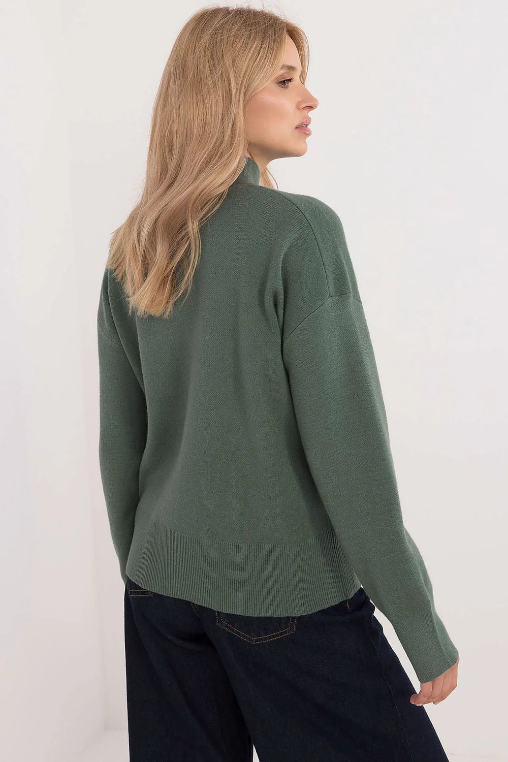 chandail femme vert sapin col roulé manches longues oversize coupe ample maille fine viscose polyester polyamide bords côtes