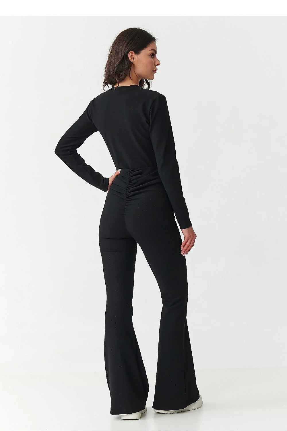 ensemble femme côtelé stretch chemisier ajusté manches longues col montant fermeture éclair dos pantalon taille haute jambes évasées