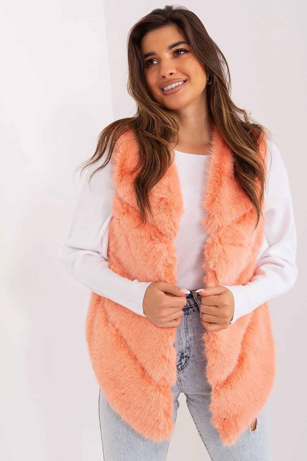 Gilet en fausse fourrure sans manches élégant moderne coupe ajustée coloris saumon vif femmes occasion spéciale quotidien
