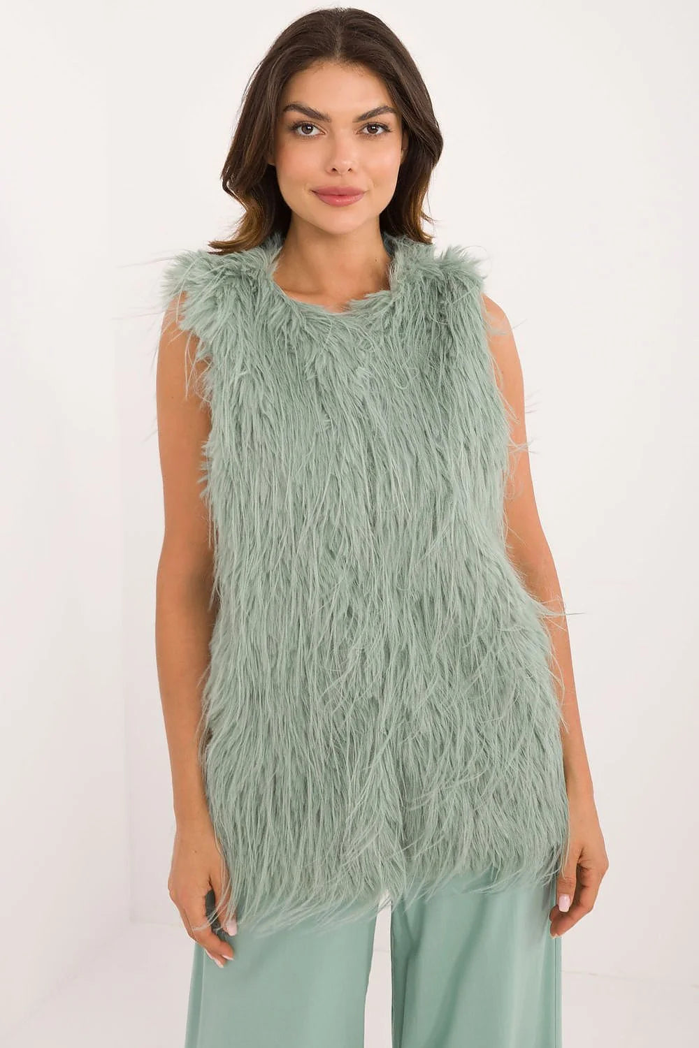 Gilet en fourrure synthétique sans manches vert pâle pour femme, style audacieux et décontracté