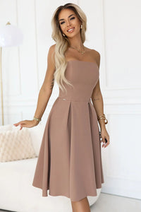 robe soirée vivienne bustier corset midi évasée taupe moka beige structuré extensible ajustée taille haute plis creux tombé ample élégant