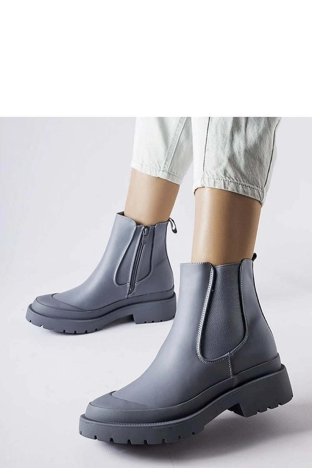 Bottes femmes Chelsea modernes en caoutchouc gris pâle, style minimaliste, fermeture à glissière, confort urbain, haute cheville, semelle crantée, imperméables, mode automne-printemps