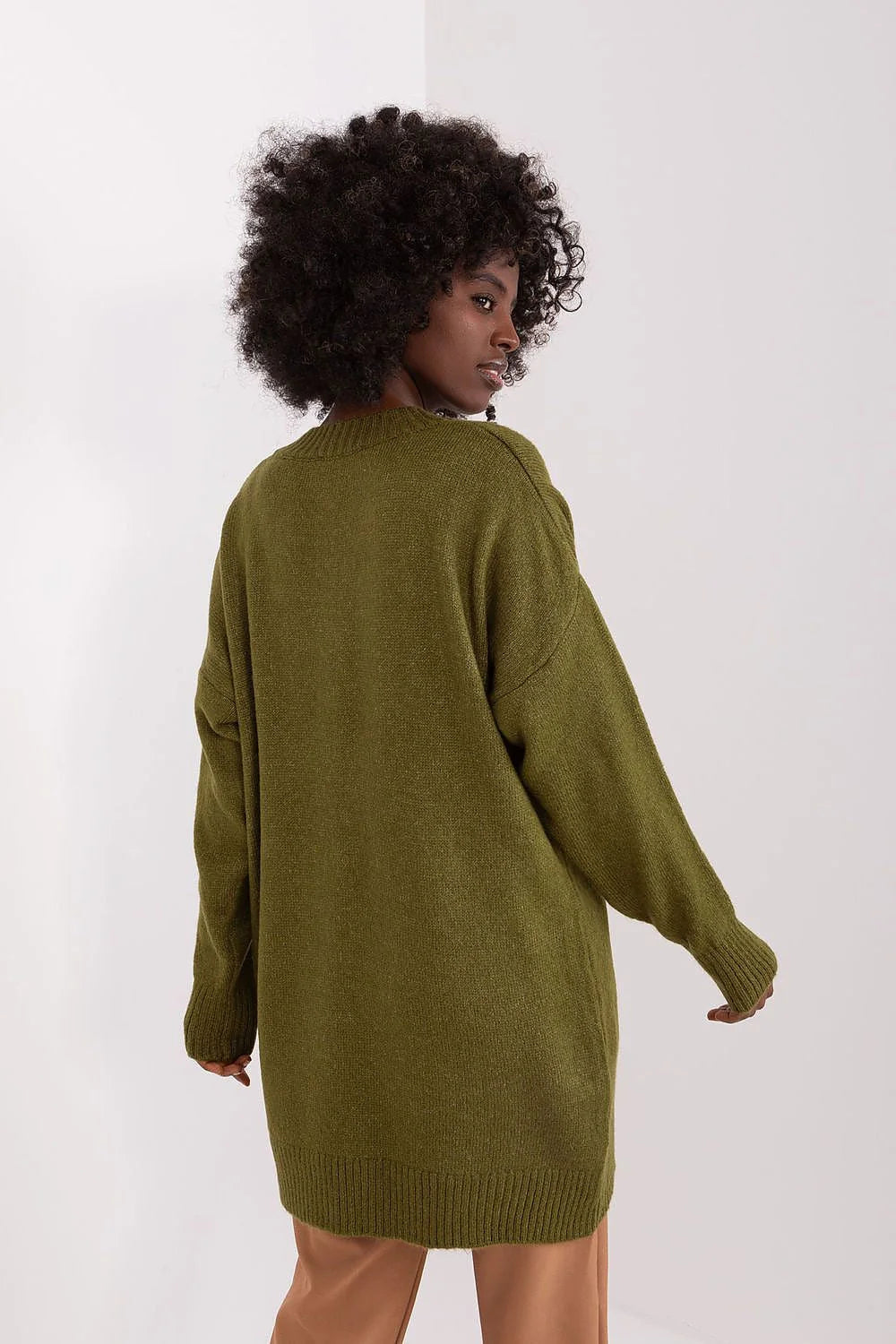 Pull pour femme en maille long et oversize couleur olive V-neck en acrylique doux et durable