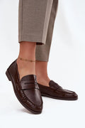 mocassins femme similicuir marron chocolat slipon bout arrondi talon bas semelle basse coutures passant découpé élégant subtil polyvalent confortable