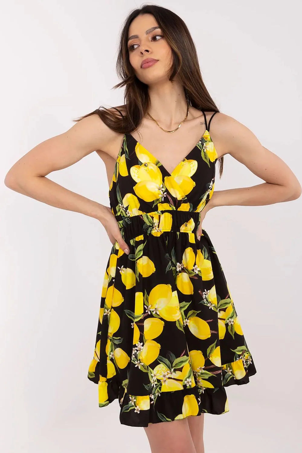 Robe d'été légère imprimée citron noir bretelles fines encolure V coupe évasée mini longueur volant femme