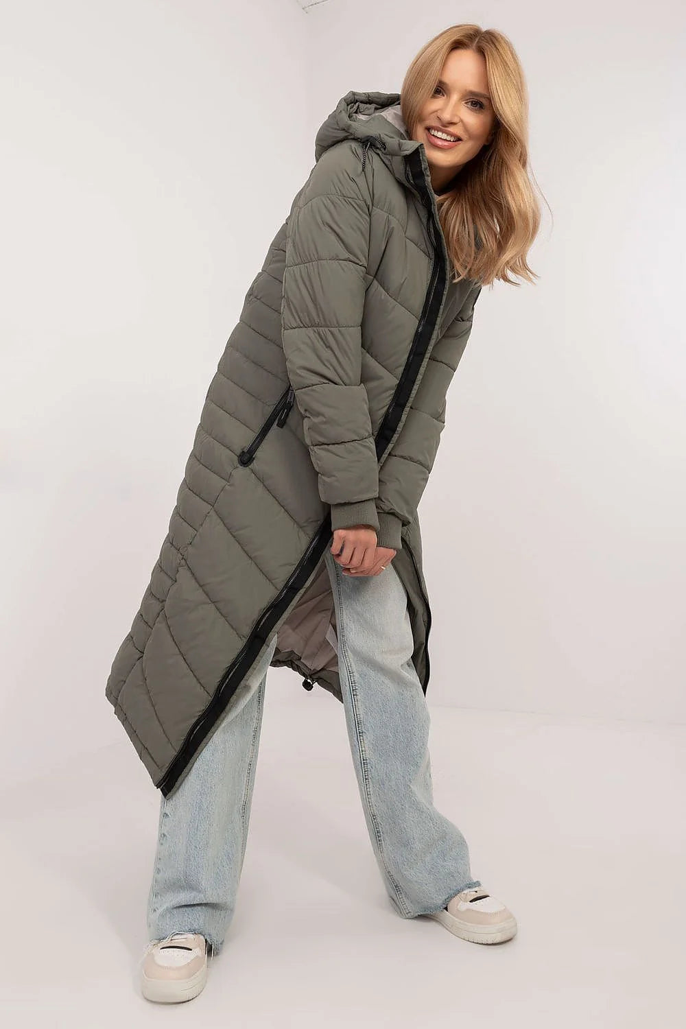 Veste longue pour femme en polyester doux vert kaki style doudoune hiver 2023 coupe ample matelassée capuche intégrée poches latérales