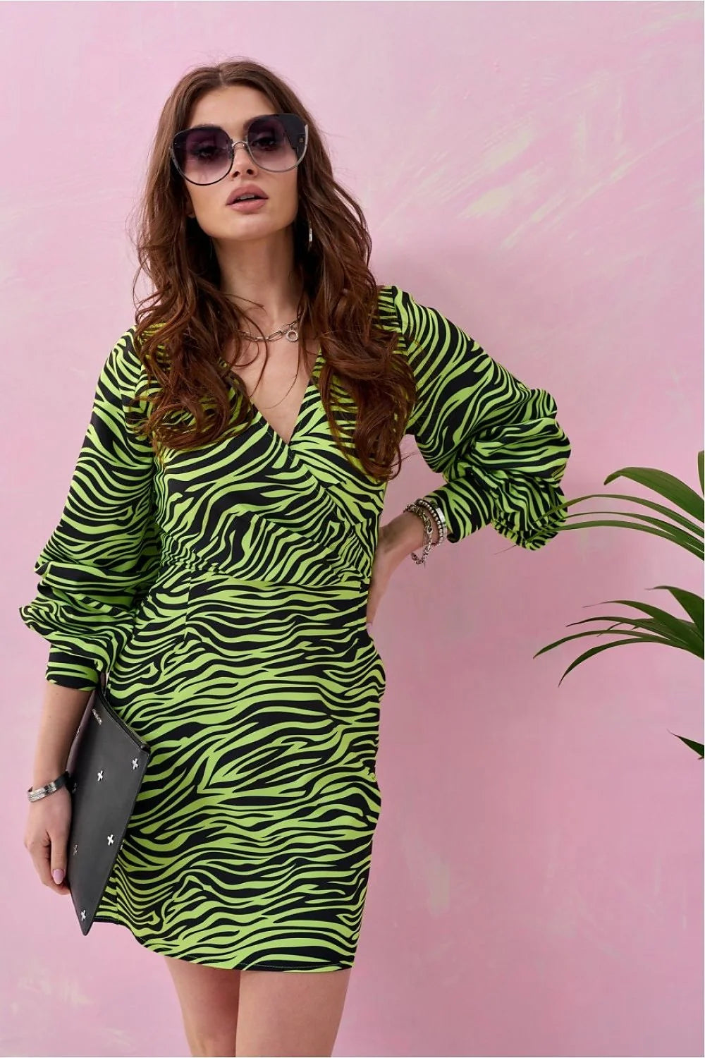 Robe de jour élégante Roco Fashion motifs rayures noires bleu intense longueur mini manches longues décolleté en V taille ajustable femme mode moderne