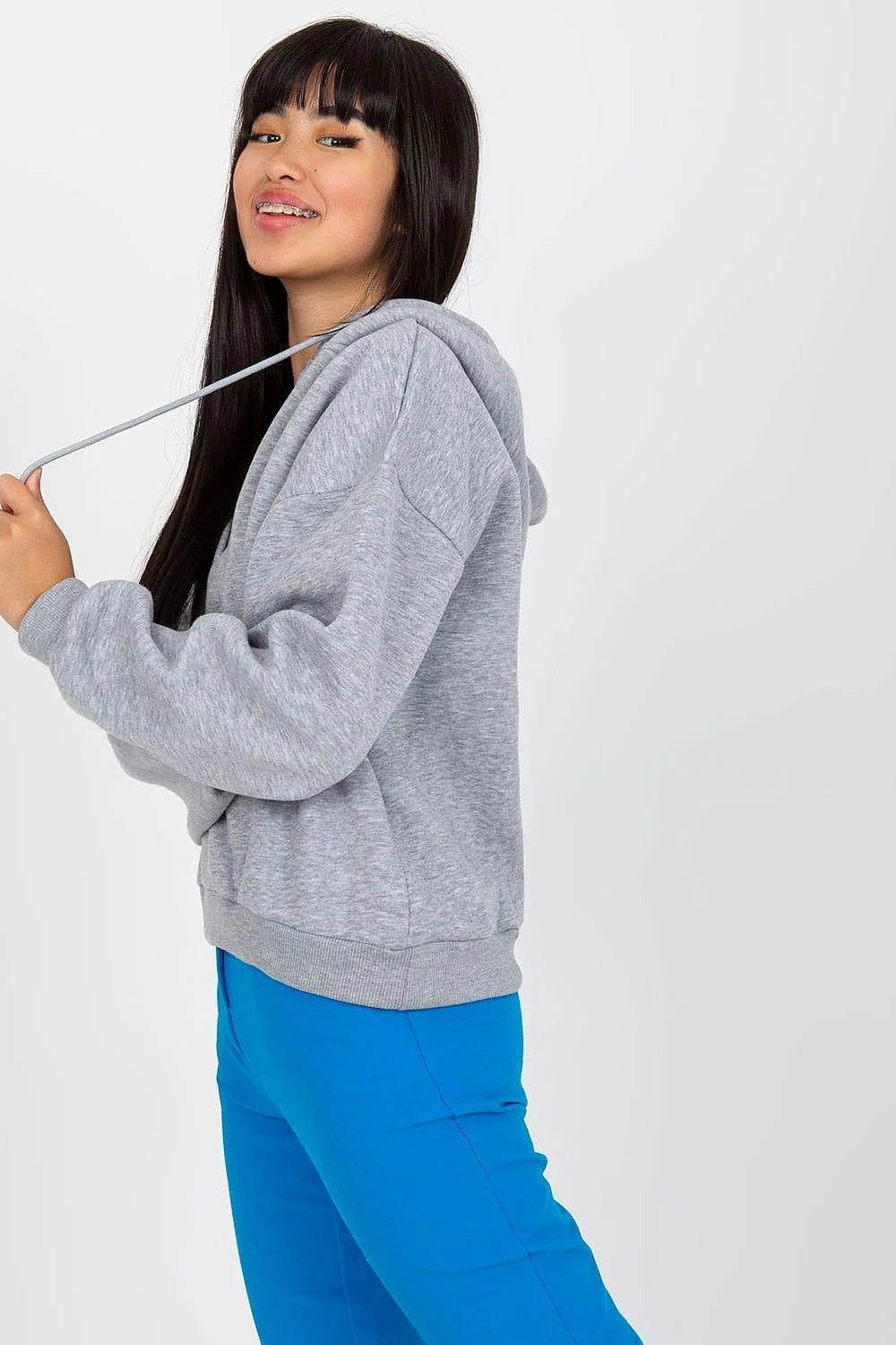 Sweatshirt à capuche pour femme en coton et polyester, style décontracté, couleur grise claire, col en V, manches longues, coupe relaxée, idéal pour quotidien