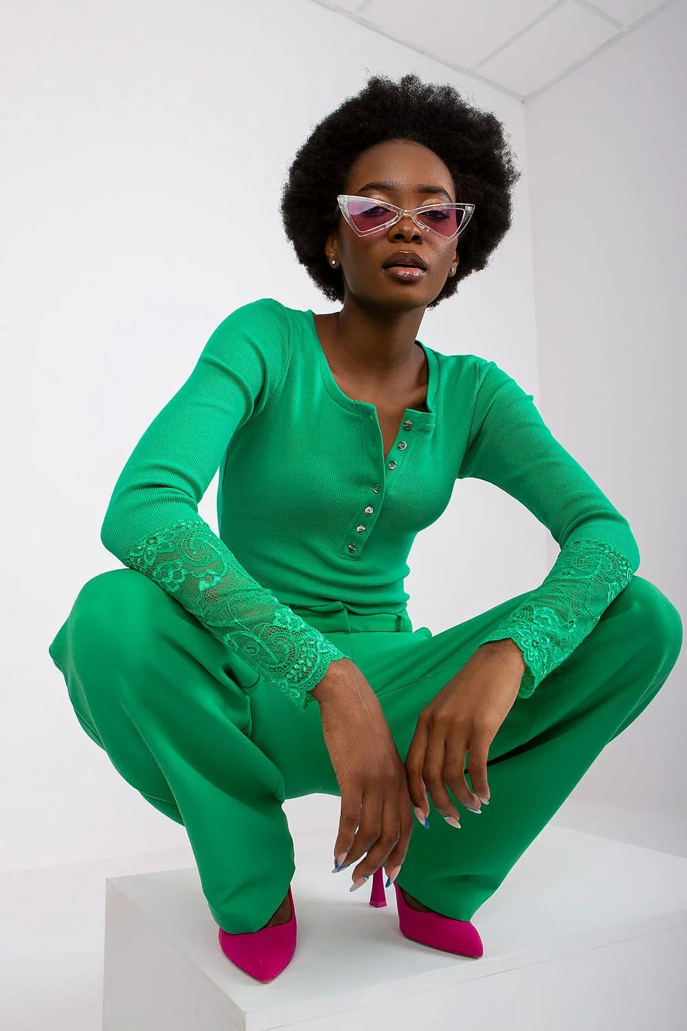 Chemisier Rue Paris vert vif maille côtelée dentelle manches longues pantalon taille haute femme