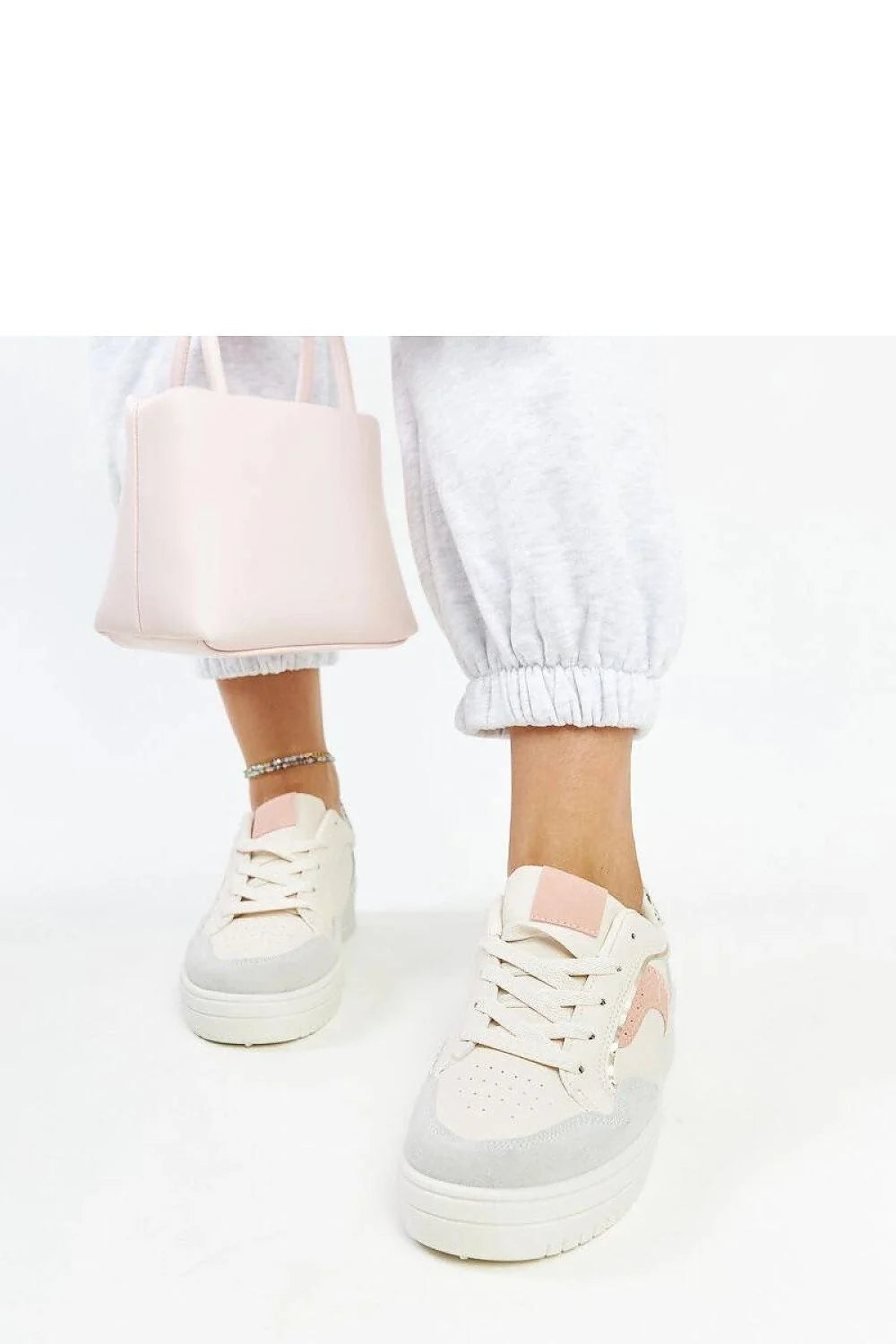 Sneakers mode féminines modernes design casual chic cuir synthétique blanc crème rose paillettes talon animal printé