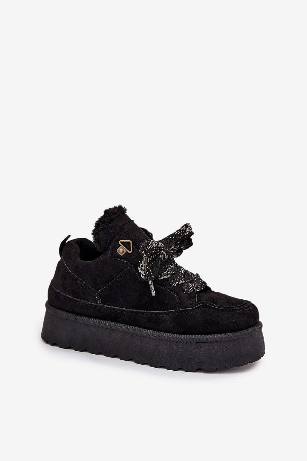 bottines neige femmes sportives suédine écologique doublure fourrure col pelucheux lacets tressés œillets dorés plateforme crantée chunky isolantes urbaines confortables