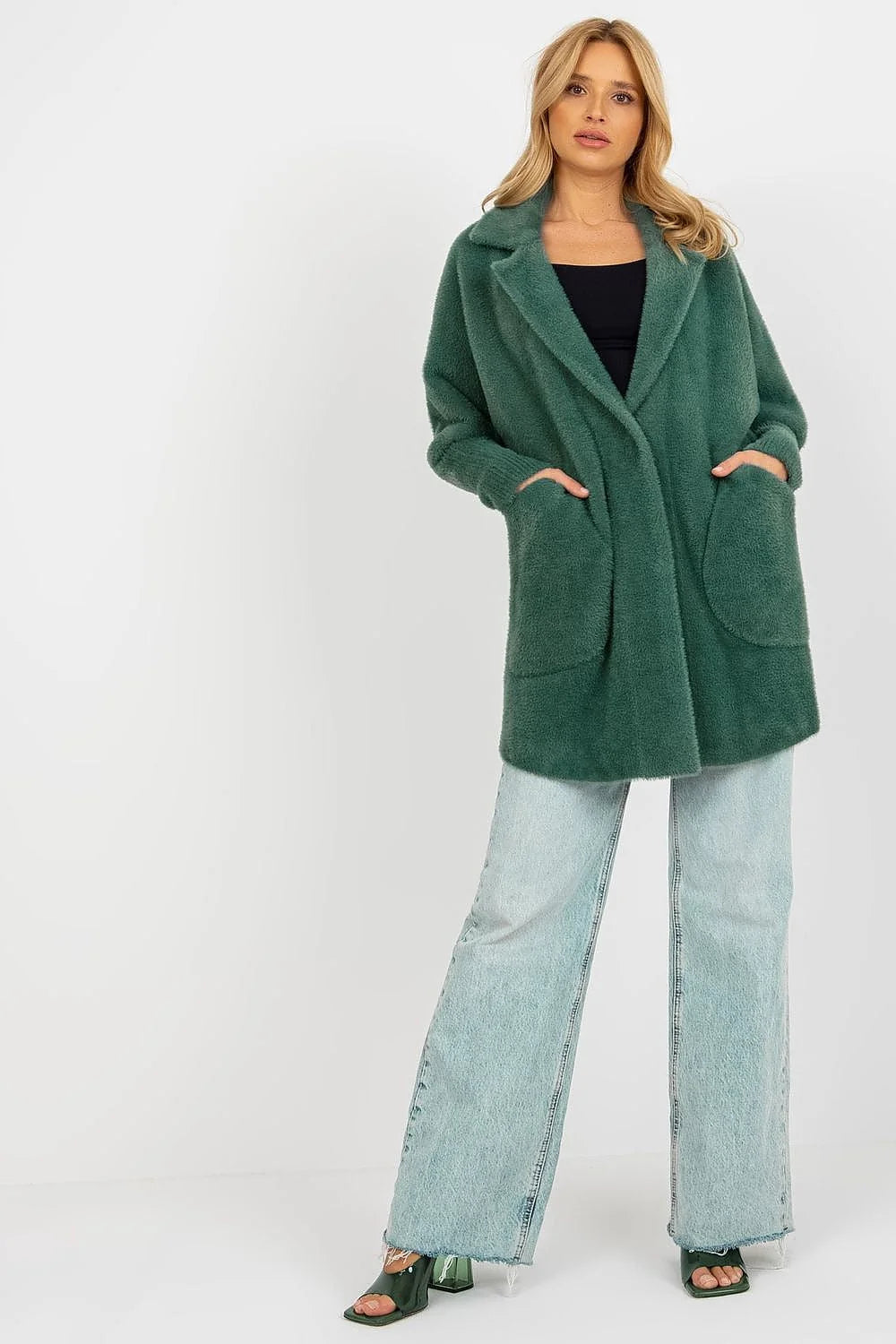 Manteau MBM pour femme coupe droite longueur mi-cuisse poches latérales col à revers matériau doux automne-hiver